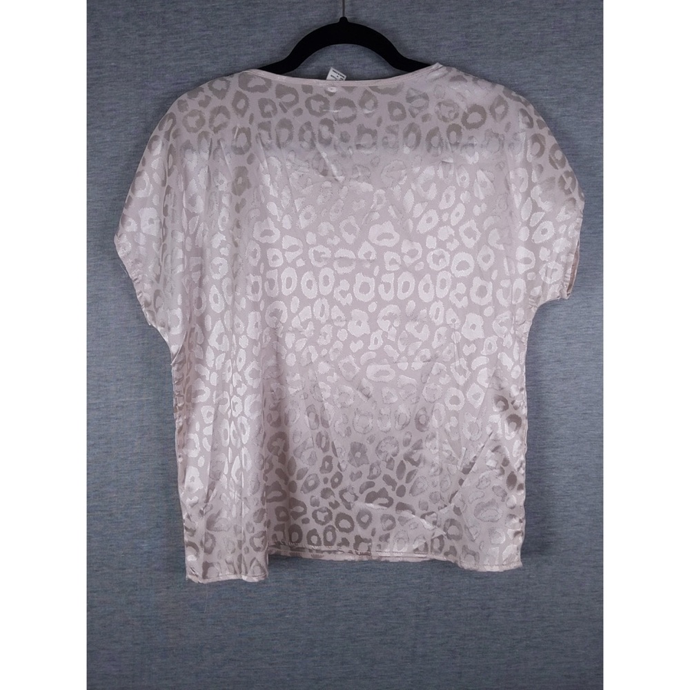 Dolman Sleeve Leopard Jacquard Top - Picture 6 of 9